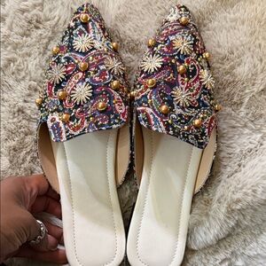 YNS Generic Embellished Mules - Black and Gold